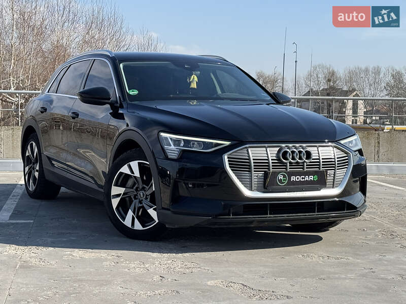 Audi E-tron (2021)