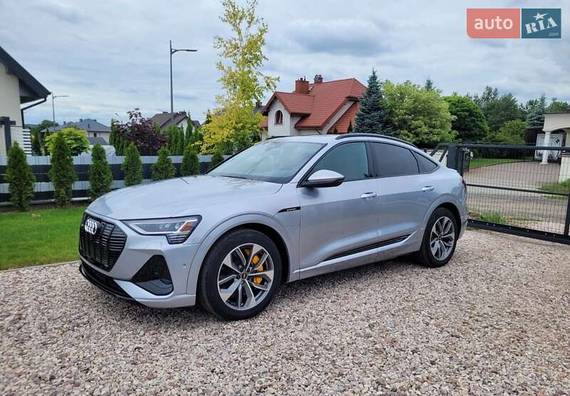 Audi E-tron (2022)