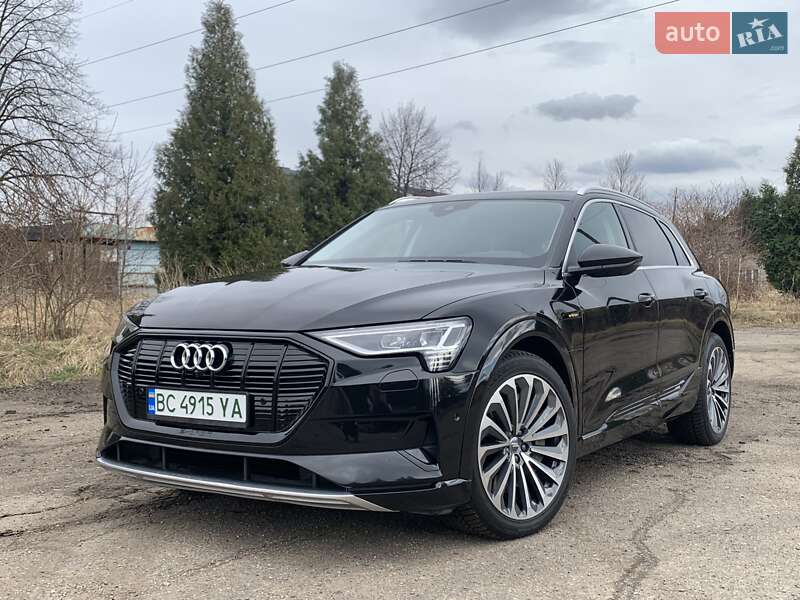Audi E-tron (2019)