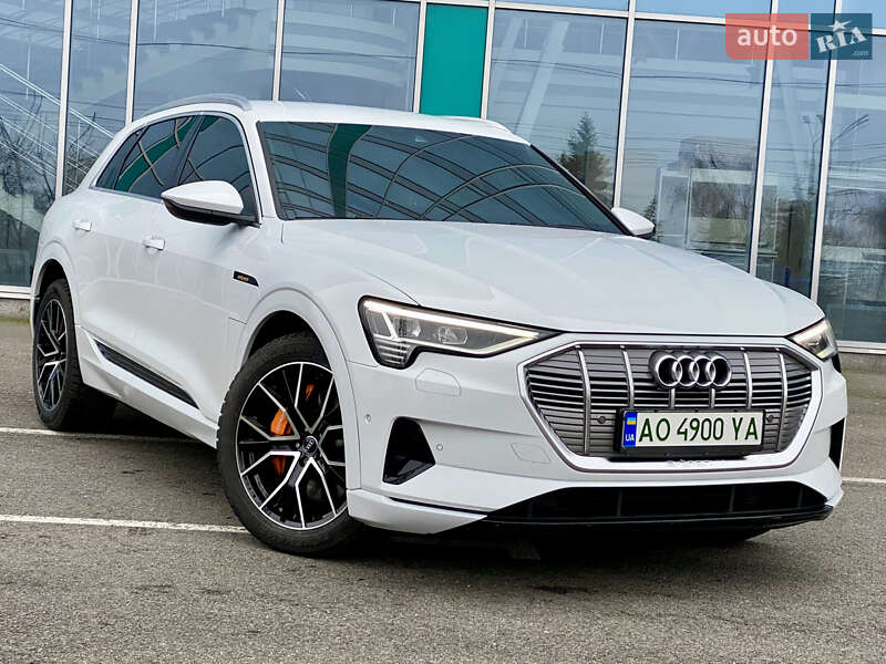 Audi E-tron (2020)