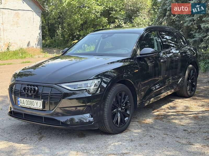Audi E-tron (2020)