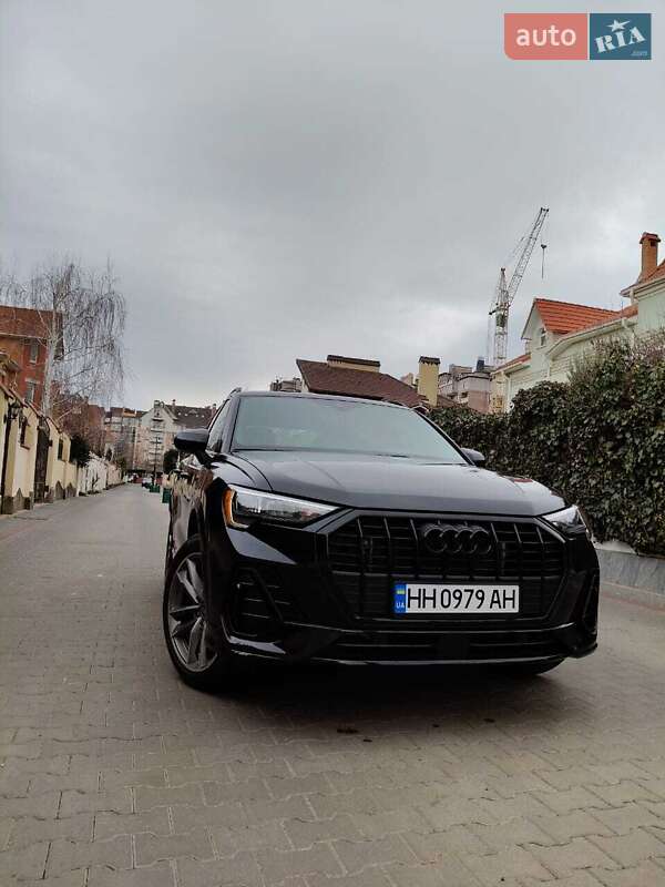 Audi Q3 (2022)