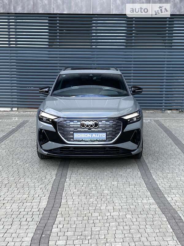Audi Q4 e-tron (2024)