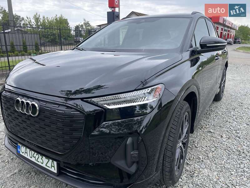 Audi Q4 e-tron (2022)