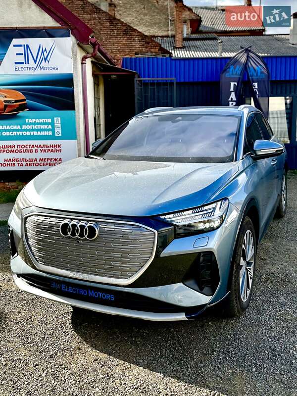 Audi Q4 e-tron (2023)