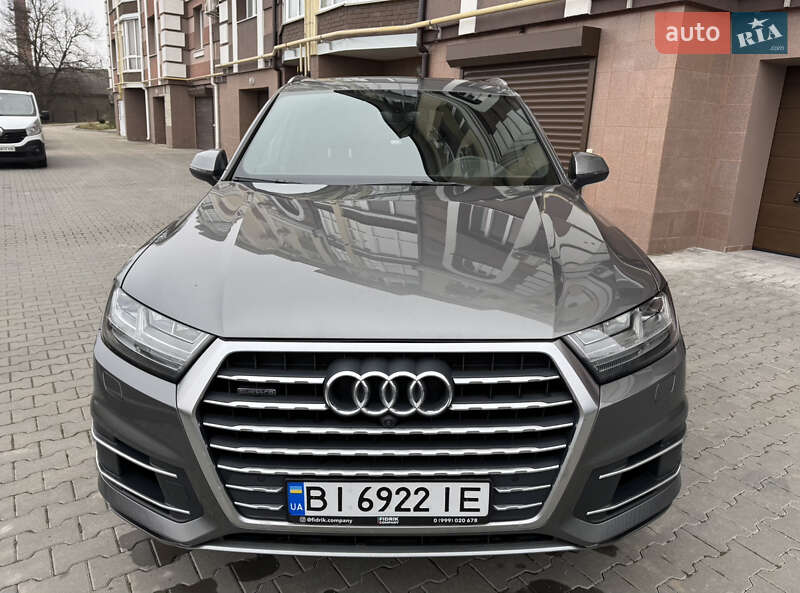 Audi Q7 (2016)