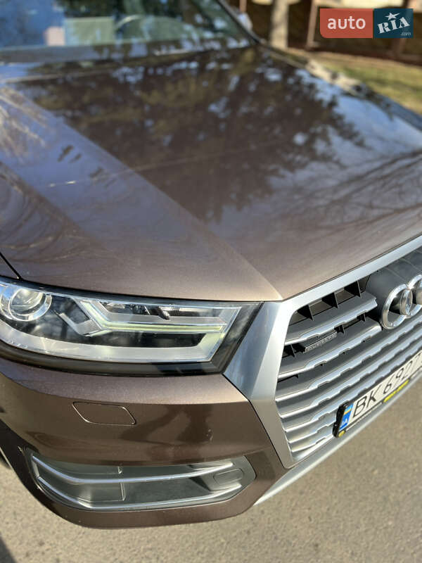 Audi Q7 (2016)