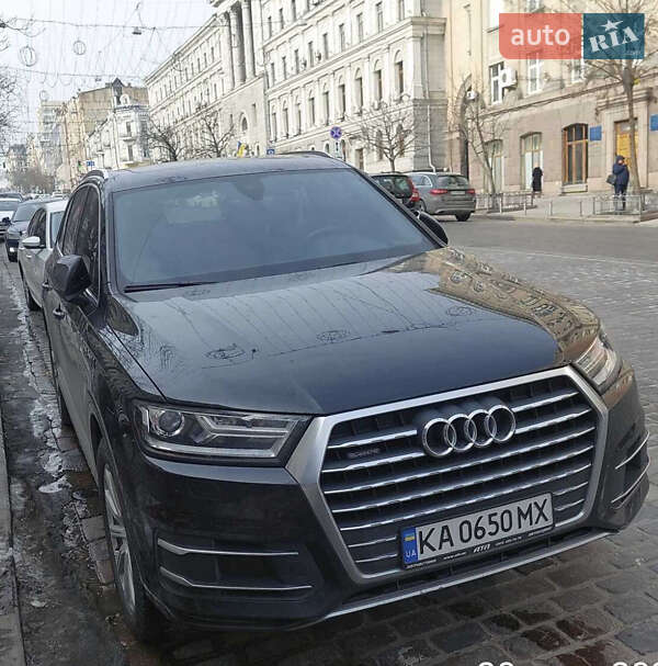Audi Q7 (2016)