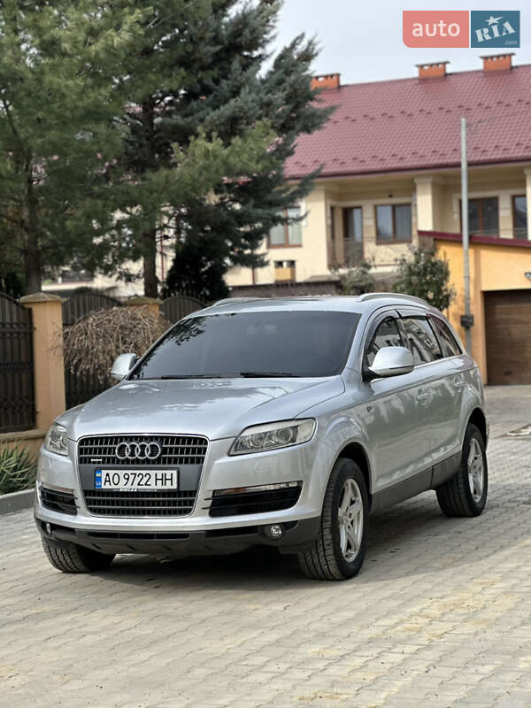 Audi Q7 (2006)