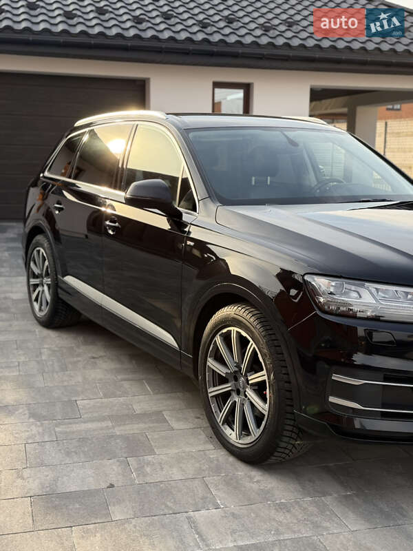 Audi Q7 (2016)