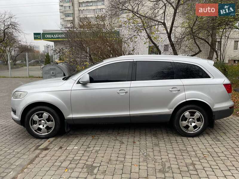 Audi Q7 (2006)
