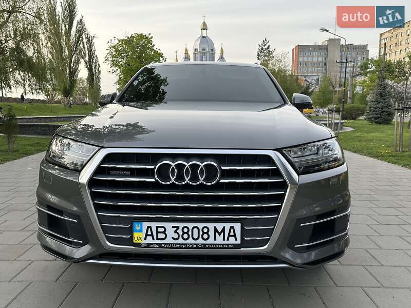 Audi Q7 (2017)