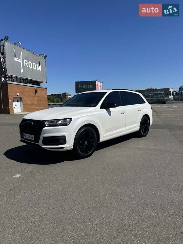 Audi Q7 (2017)