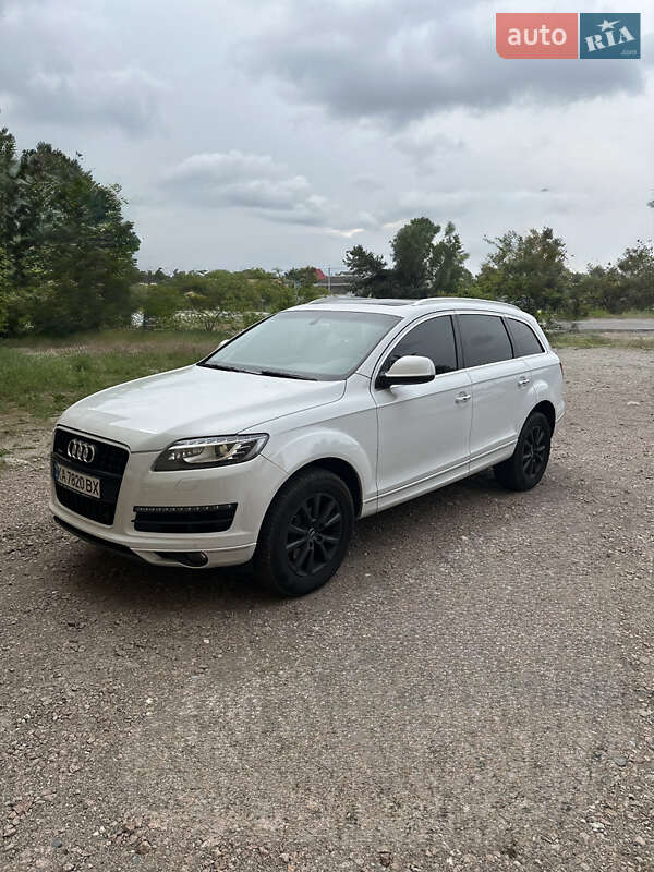 Audi Q7 (2012)