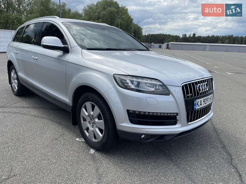 Audi Q7 (2012)
