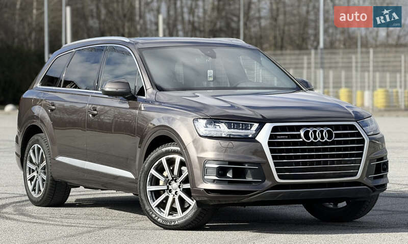 Audi Q7 (2016)
