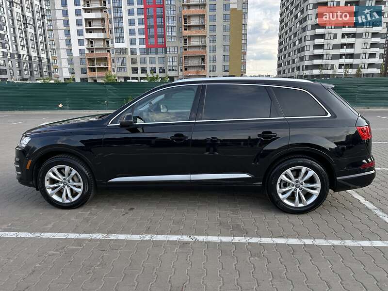 Audi Q7 (2017)