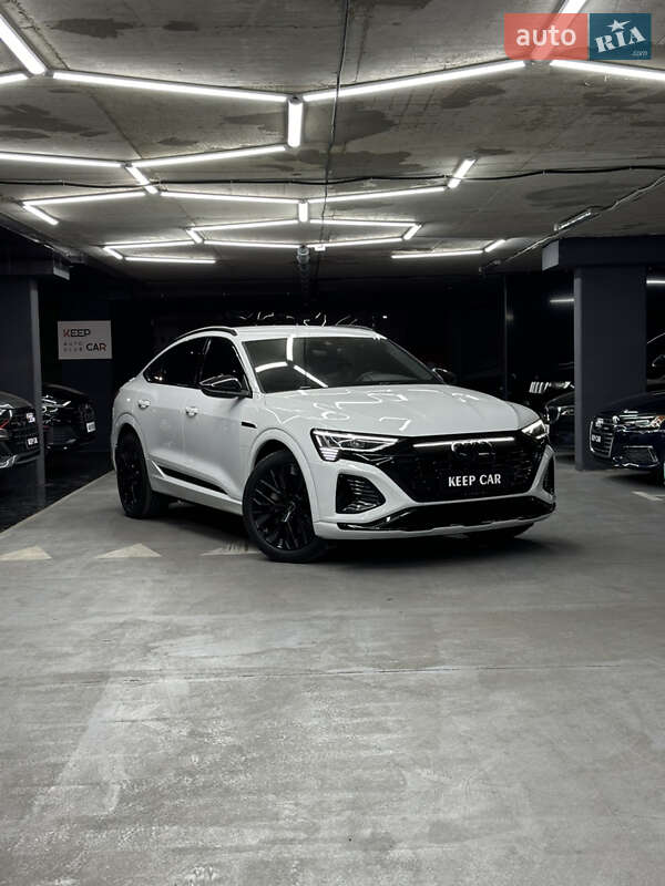 Audi Q8 e-tron (2023)