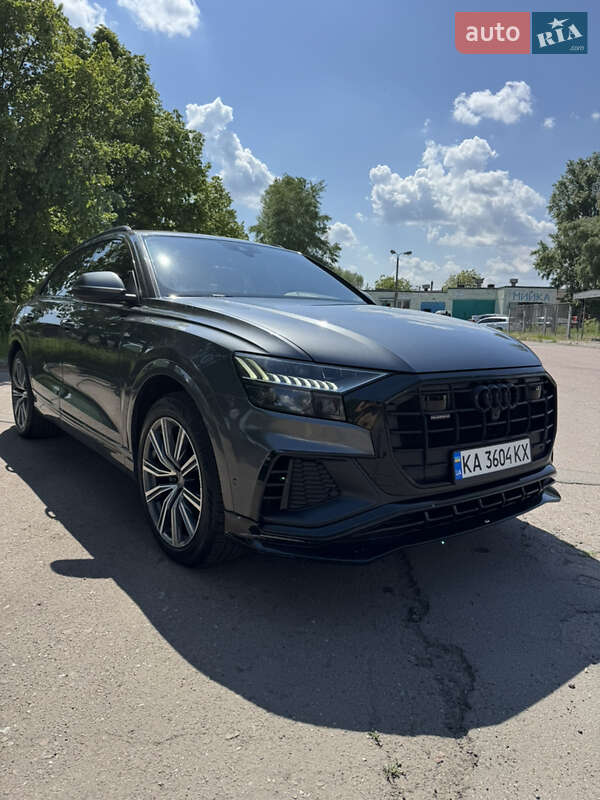 Audi Q8 (2019)