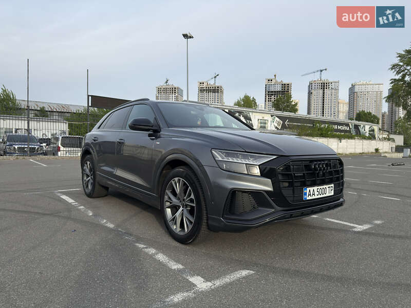 Audi Q8 (2023)