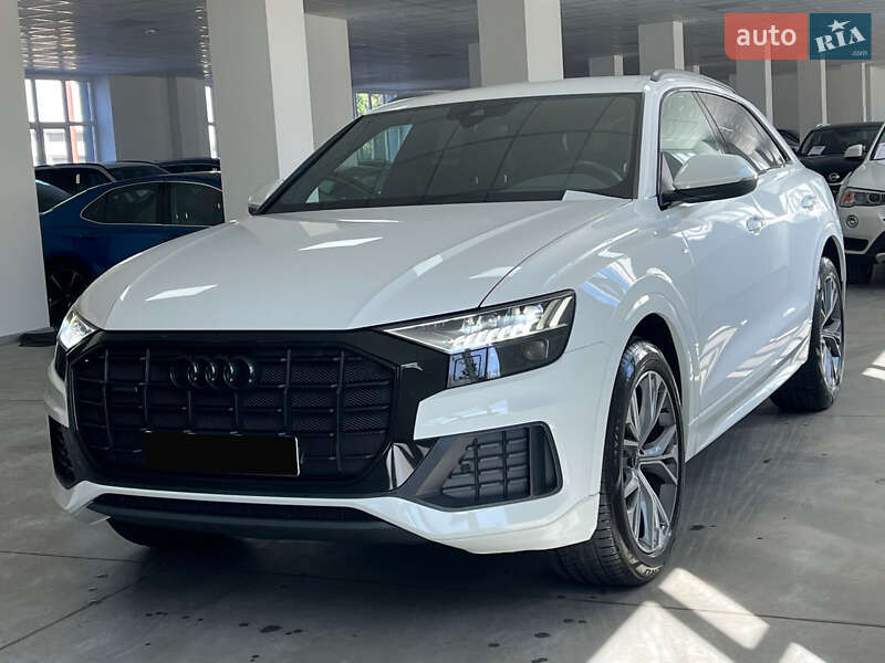 Audi Q8 (2021)