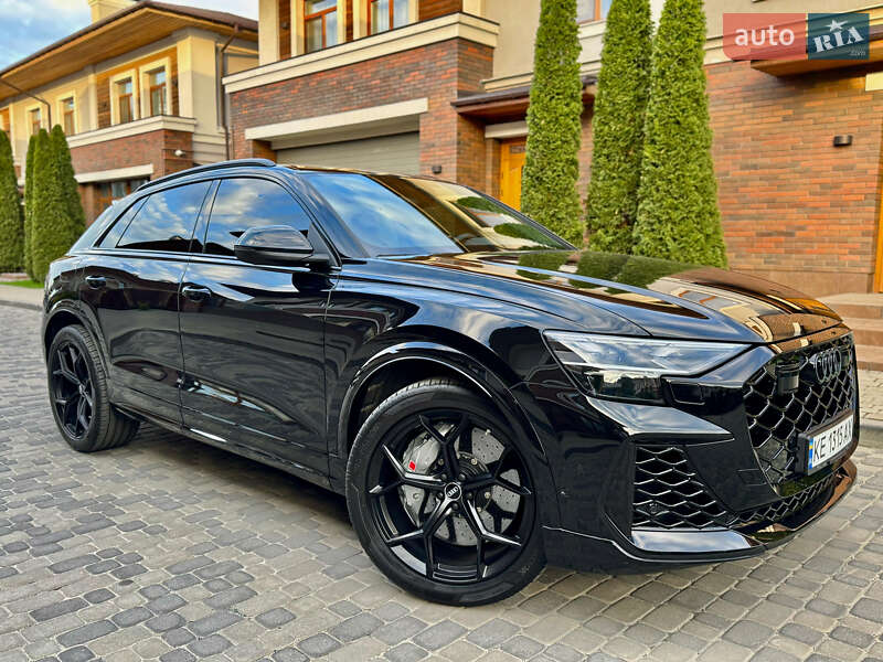 Audi Rs q8 (2025)