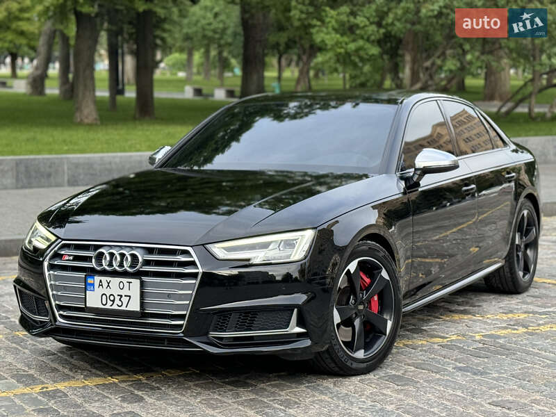 Audi S4 (2018)