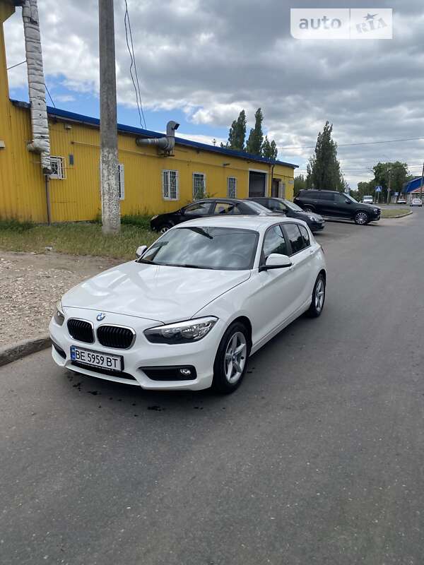Bmw 1 series (2017)