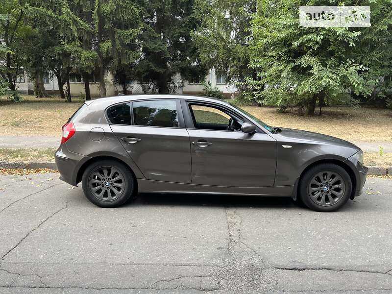 Bmw 1 series (2006)