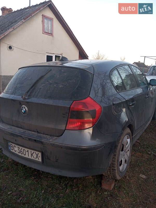 Bmw 1 series (2006)