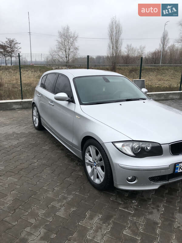 Bmw 1 series (2006)