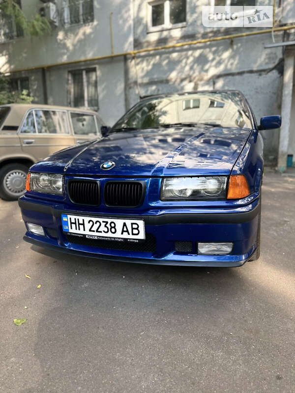 Bmw 323i (1998)