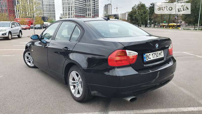 Bmw 318 (2008)