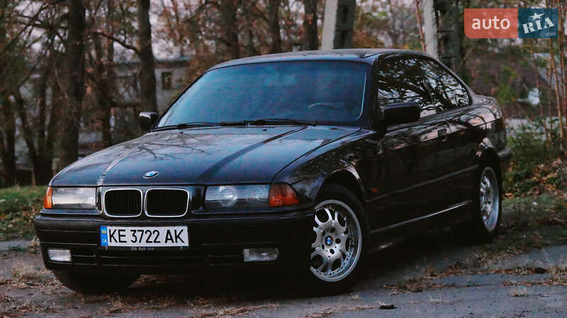 Bmw 320i (1993)