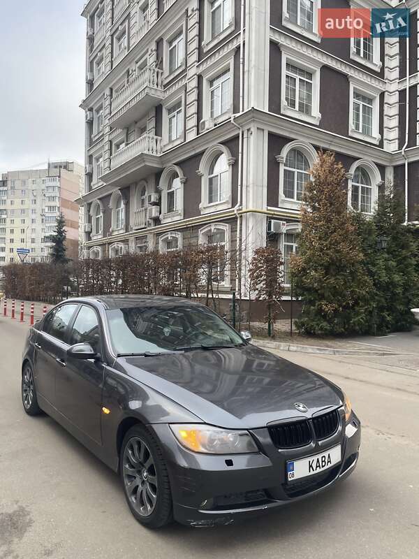 Bmw 3 series (2005)