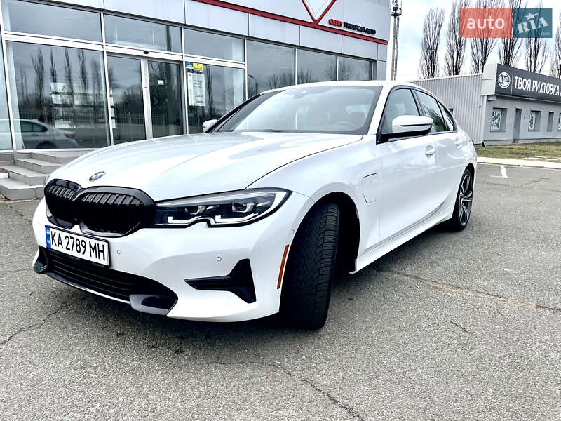 Bmw 3 series (2021)