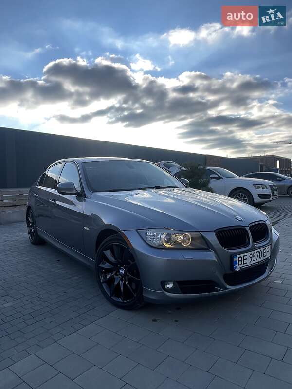 Bmw 3 series (2010)