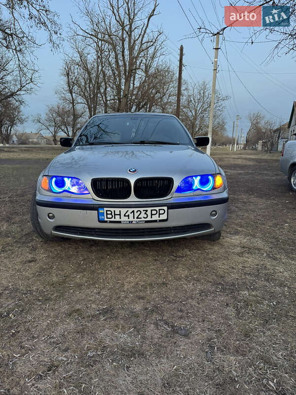 Bmw 3 series (2003)