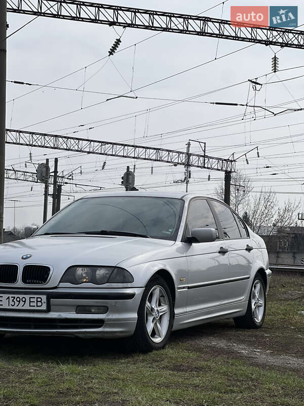 Bmw 3 series (1999)