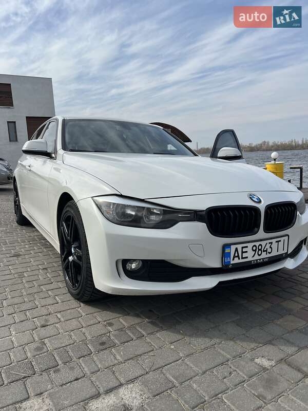 Bmw 3 series (2012)