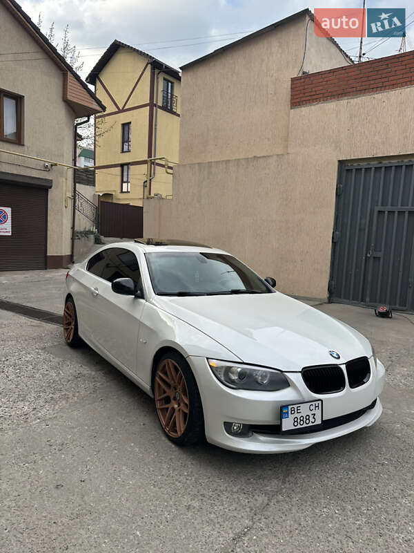 Bmw 3 series (2010)