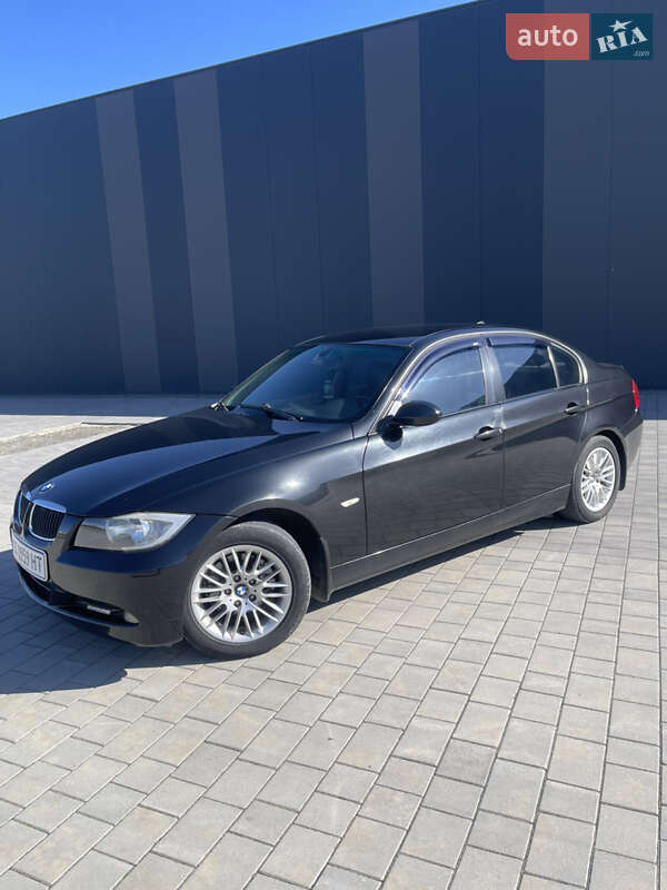 Bmw 3 series (2005)