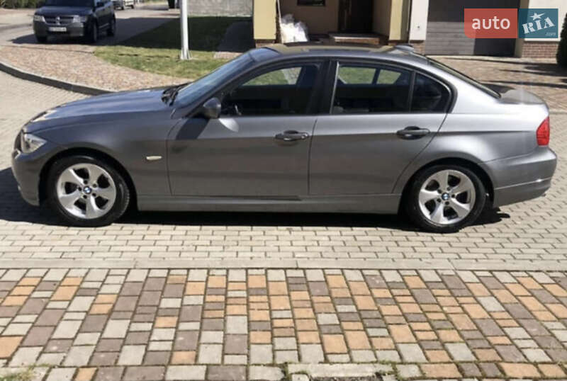 Bmw 3 series (2010)