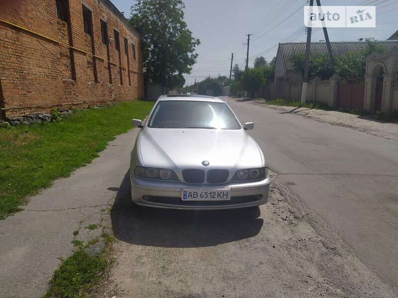 Bmw 520i (2001)