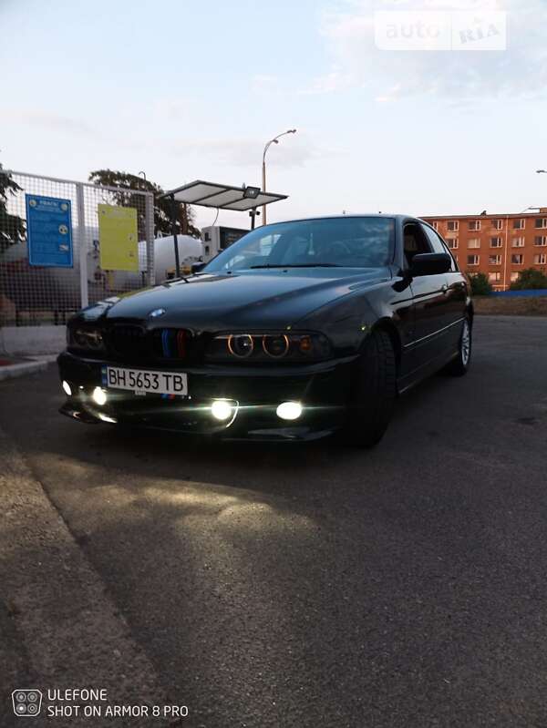 Bmw 530i (2000)