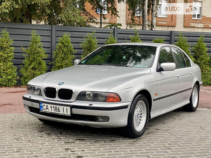 Bmw 523i (1998)