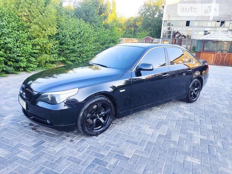 Bmw 520 (2004)