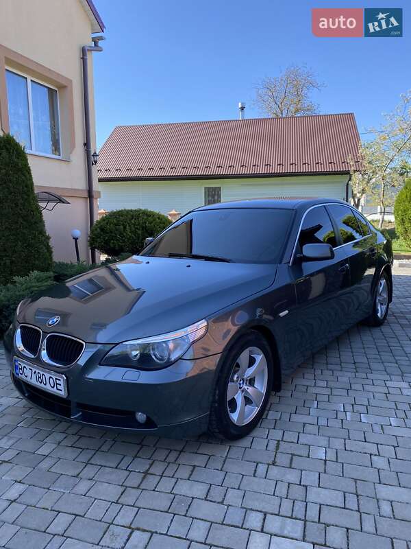 Bmw 5 series (2003)
