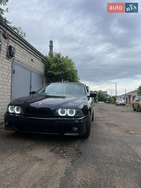 Bmw 5 series (2000)