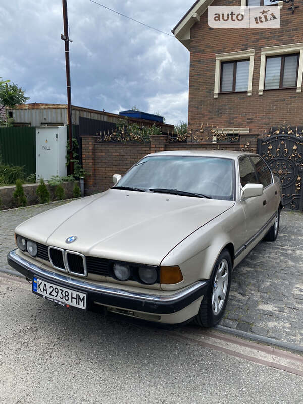 Bmw 730 (1988)